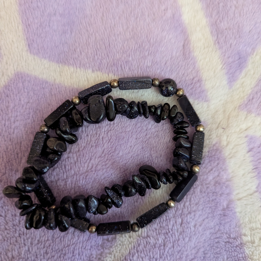 Blue and Silver Beaded Bracelet with Elastic Design